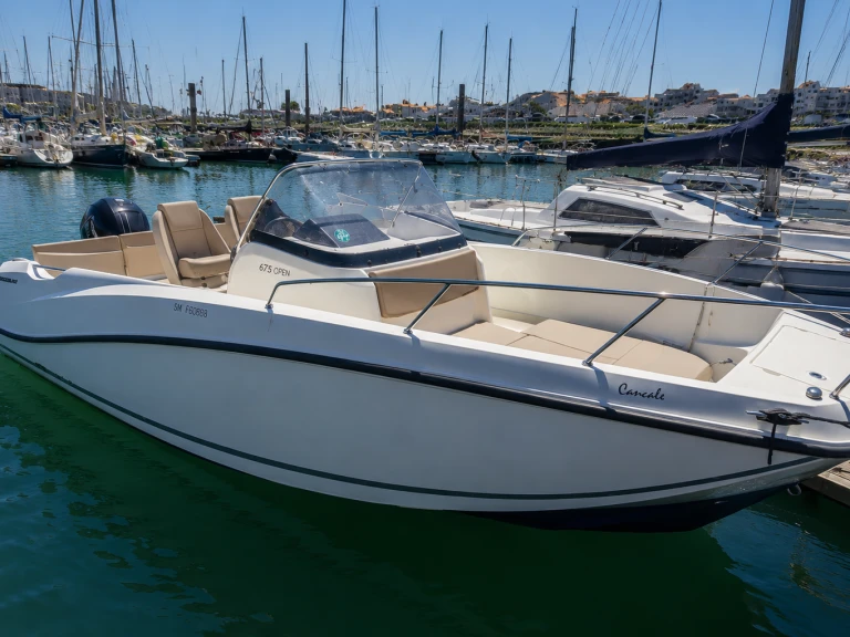 Pronajmout si Quicksilver Activ 675 Open v La Rochelle