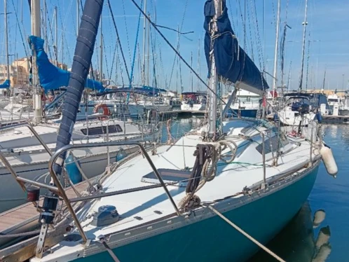 Pronájem lodi Lorient lákavé ceny Selection 37