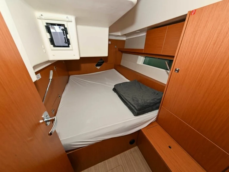 Pronájem lodi Bavaria Bavaria C45 v Pula na Samboatu