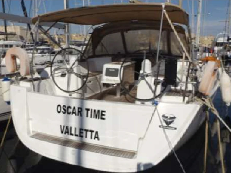 Pronájem lodi Dufour Dufour 450 /4cab v Kalkara na Samboatu