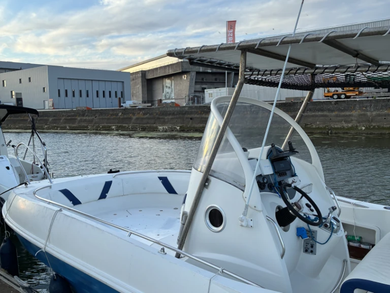 Pronájem Motorová loď v Lorient -Quicksilver Quicksilver 800 Commander