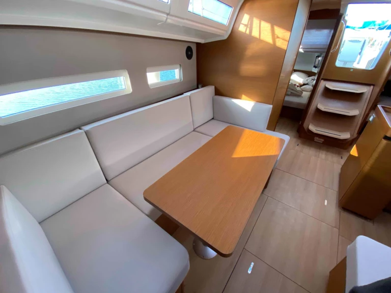 Pronájem jachty v Lefkáda -Jeanneau Sun Odyssey 410 /3cab na Samboatu