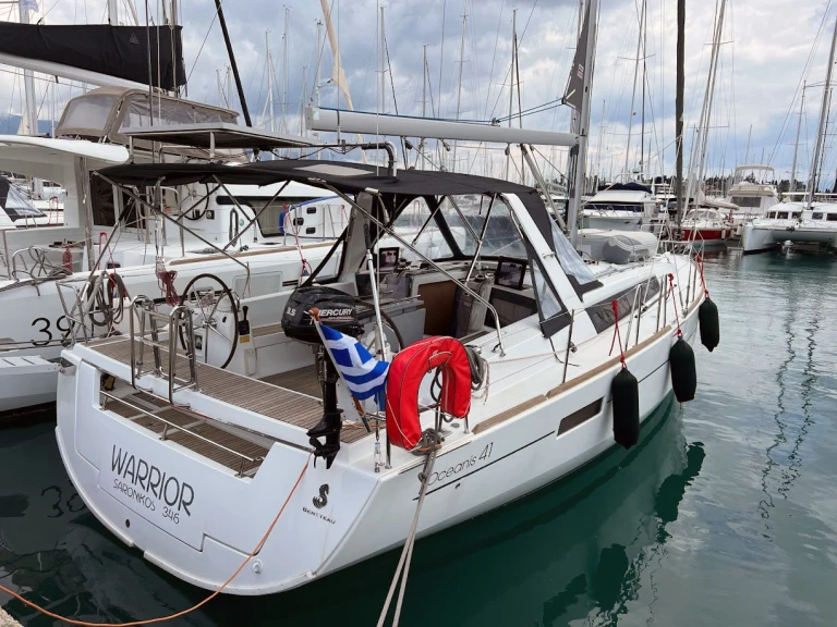 Pronajmout si Bénéteau Oceanis 41 /3cab v Gouvia