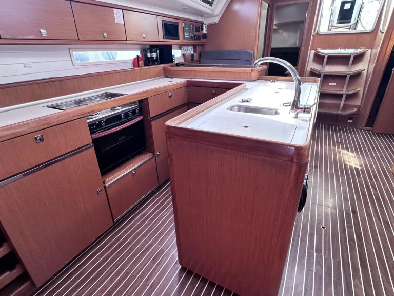 Pronájem lodi Bavaria Bavaria Cruiser 56 /6cab v Alimos na Samboatu