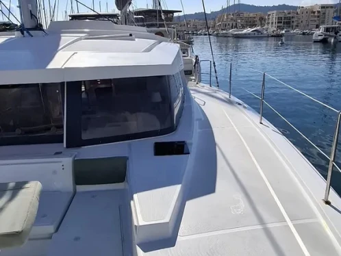Pronájem lodi Bormes-les-Mimosas lákavé ceny Bali 4.2 CAT/5 cab