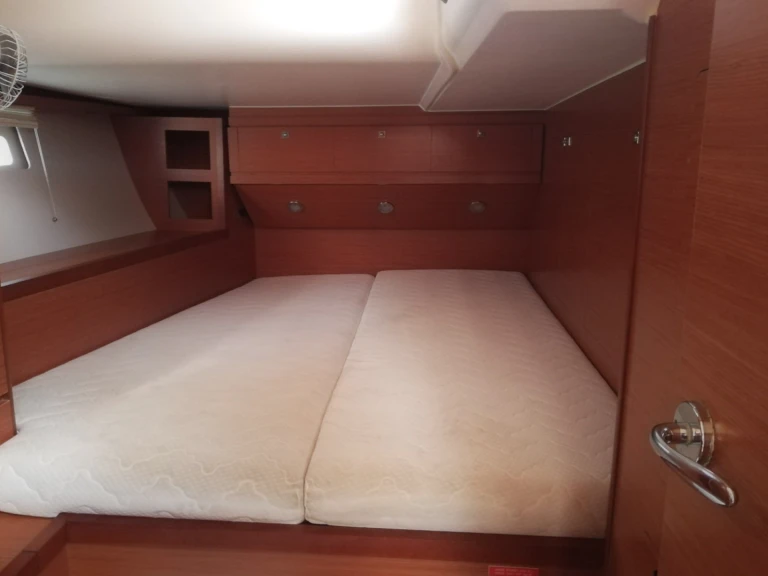 Pronájem lodi Dufour Dufour 520 Grand Large /5cab v Kalkara na Samboatu