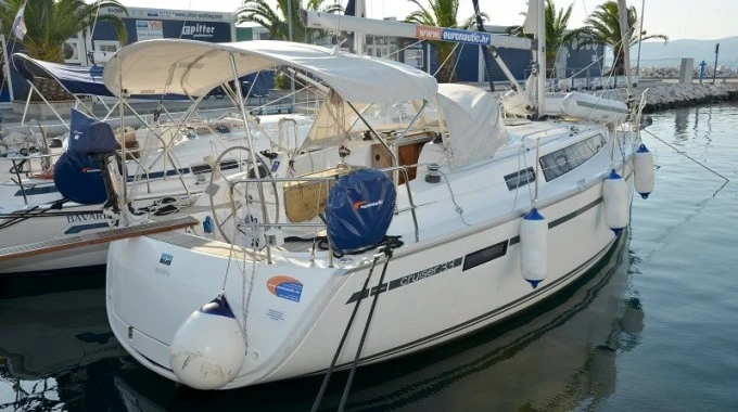 Pronájem jachty v Biograd Na Moru -Bavaria Cruiser 33 na Samboatu