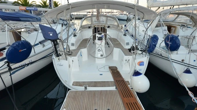 Pronajmout si Bavaria Cruiser 33 v Biograd Na Moru