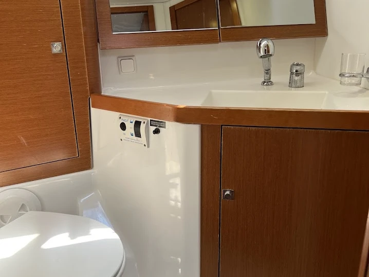 Pronájem lodi Bénéteau Oceanis 45 /4cab v Gouvia na Samboatu