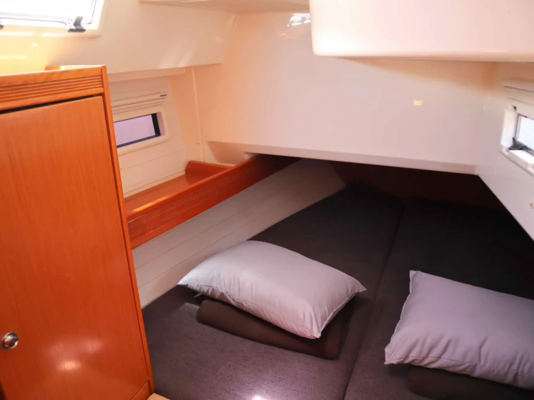 Pronájem lodi Bavaria Bavaria Cruiser 40 /3cab v Nea Peramos na Samboatu