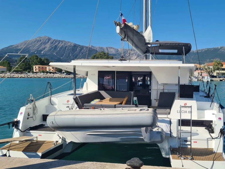 Pronajmout Katamarán se skipperem či ne Fountaine Pajot v Lefkáda