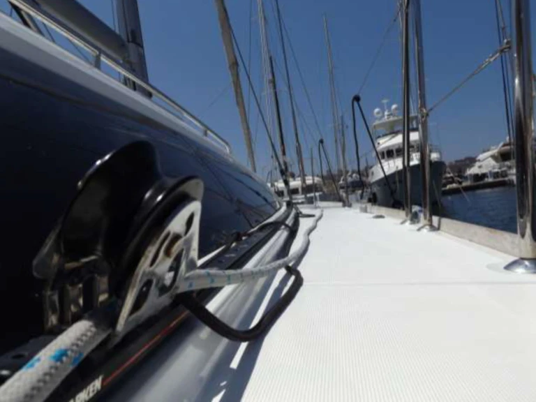 Pronajmout si Jeanneau Jeanneau 53 /6cab v Kalkara