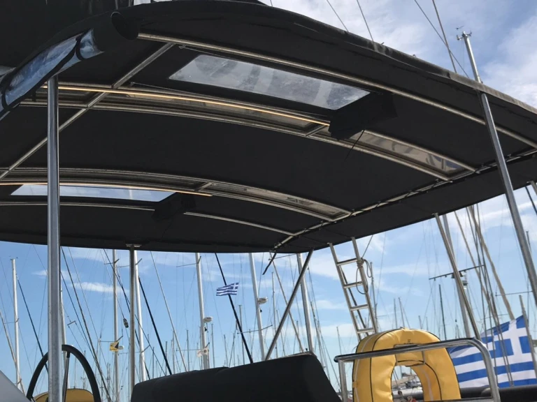 Pronájem jachty v Alimos -Lagoon Lagoon 50/6 cab na Samboatu