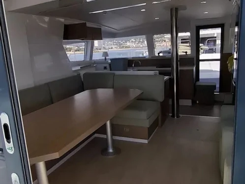 Pronájem Katamarán Bali s licencí