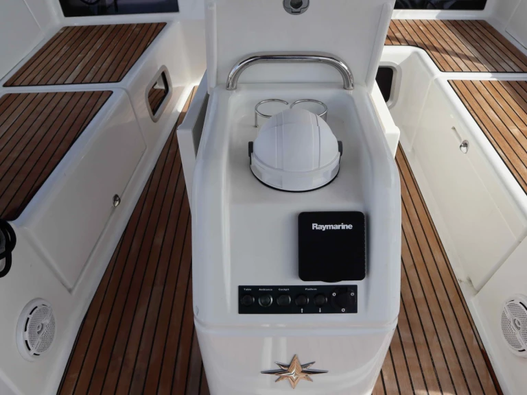 Jeanneau Sun Odyssey 440 (4cab) jednotlivci a charterové společnosti v Lefkáda