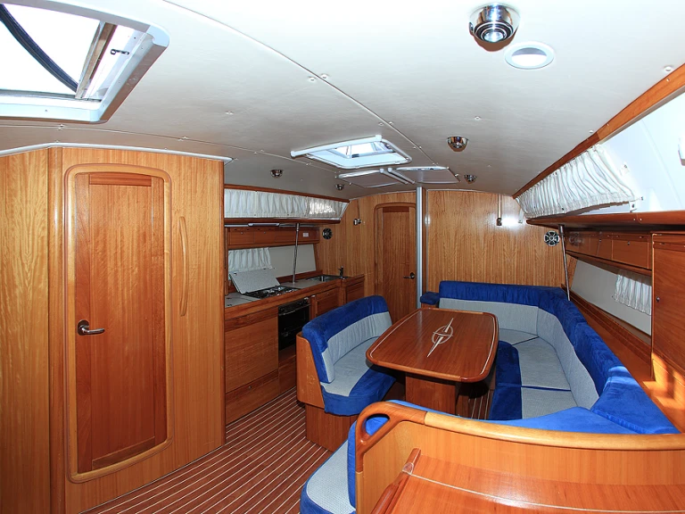 Pronájem jachty v Biograd Na Moru -Bavaria Bavaria 40 Cruiser na Samboatu