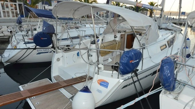 Pronájem lodi Biograd Na Moru lákavé ceny Cruiser 33