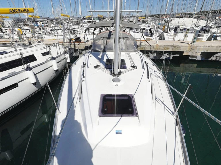 Pronájem Plachetnice v Biograd Na Moru -Bavaria Cruiser 34
