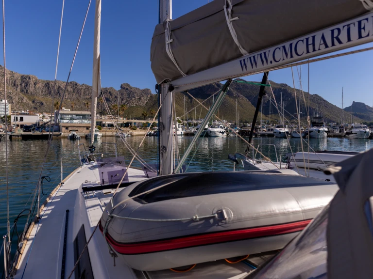 Bénéteau Oceanis 45 jednotlivci a charterové společnosti v Port de Pollenca
