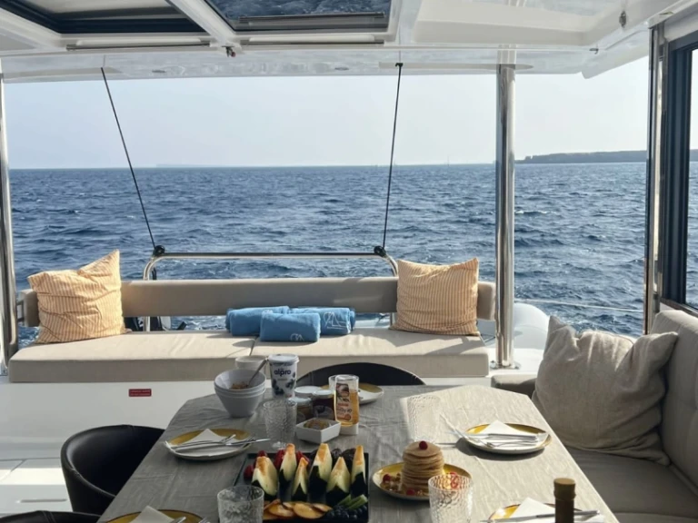 Pronajmout Katamarán se skipperem či ne Bali v Ibiza Magna