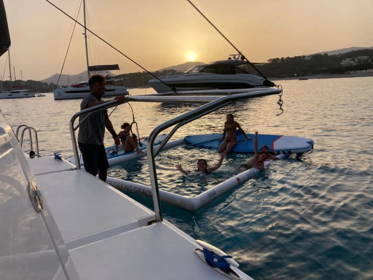 Bali Bali 4.6 jednotlivci a charterové společnosti v Ibiza Magna