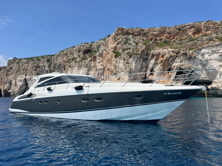 Pronájem lodi Princess Princess V58 v Mahon na Samboatu