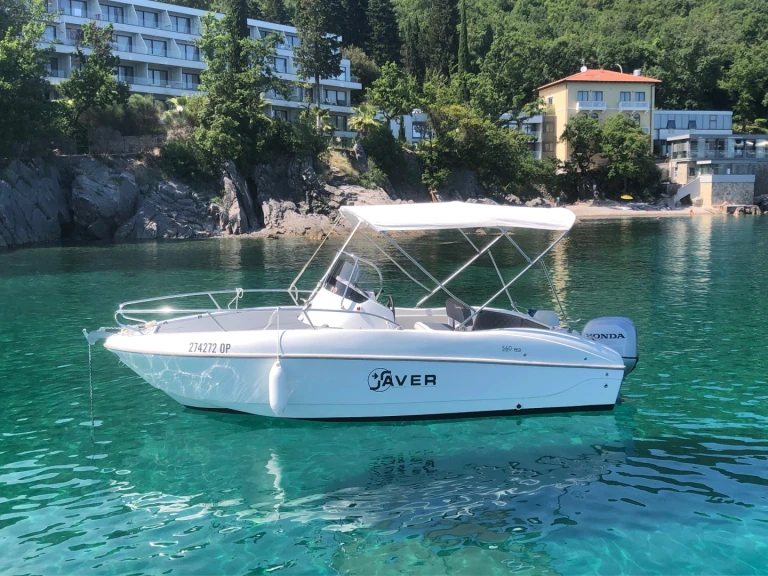 Pronajmout si Saver 560 WA v ACI Marina Opatija