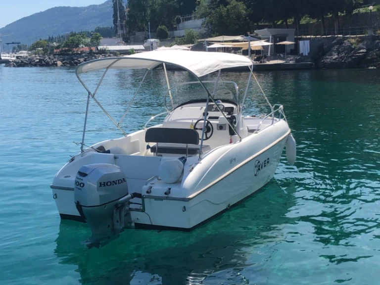 Pronajmout Motorová loď se skipperem či ne Saver v ACI Marina Opatija