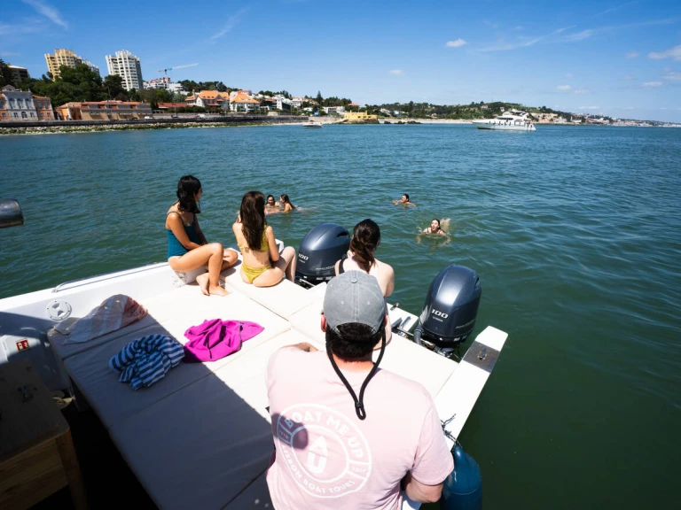 Pronájem jachty v Lisabon -BUT CAT  YAMAHA 200 hp na Samboatu