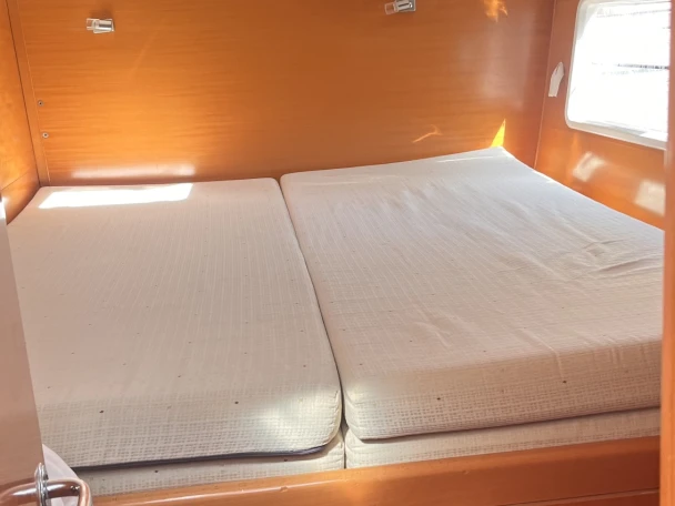 Pronajmout Katamarán se skipperem či ne Lagoon v Policoro