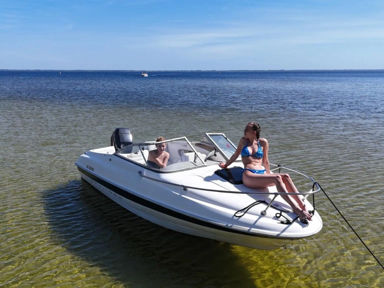 Pronájem jachty v Biscarrosse -Bayliner Bayliner 1802 Capri Cuddy na Samboatu