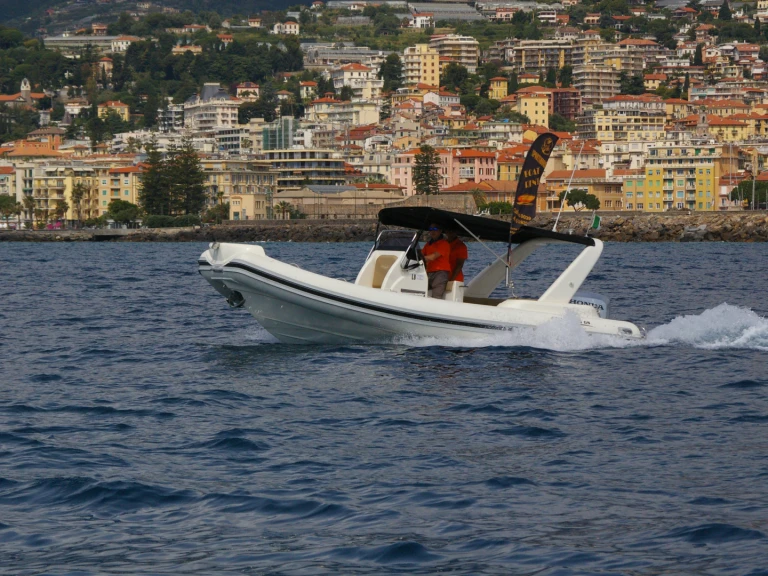 Pronájem jachty v Sanremo -Nautica Led Nautica Led 680 na Samboatu