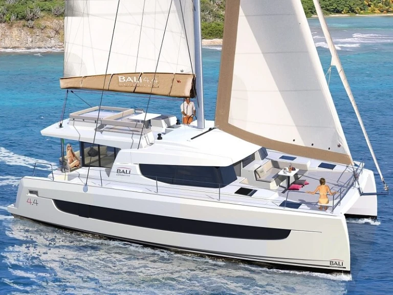 Pronájem lodi Le Marin lákavé ceny BALI 4.4