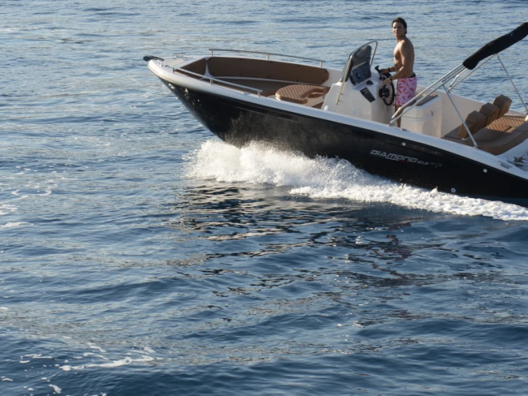 Pronajmout Motorová loď se skipperem či ne Trimarchi v Santa Margherita Ligure