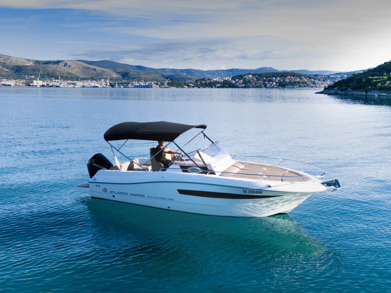 Pronájem lodi Atlantic 690 sun cruiser v Marina Okrug Gornji na Samboatu