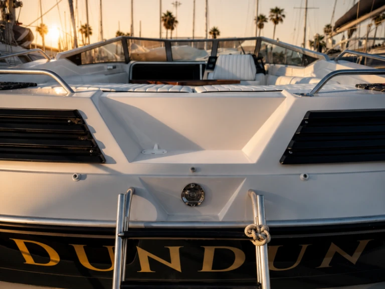 Pronájem lodi Sunseeker Monterey 27 v Port Olímpic of Barcelona na Samboatu