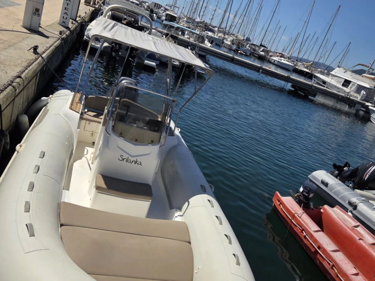 Pronájem lodi Capelli Tempest 750 v Propriano na Samboatu