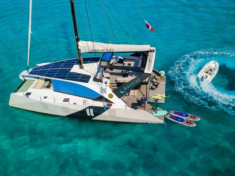 Pronajmout si Wave Catamarans Summer v Olbia