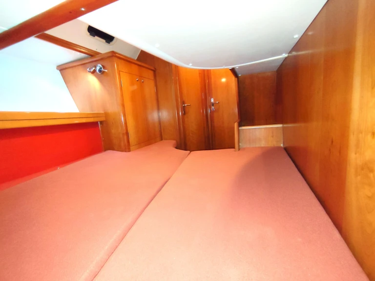 Alfa Sailing Yachts Alfa 51 jednotlivci a charterové společnosti v Paros (ostrov)