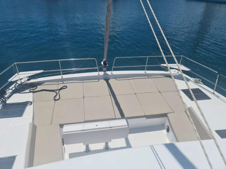 Pronajmout Katamarán se skipperem či ne Bali v Lavrio