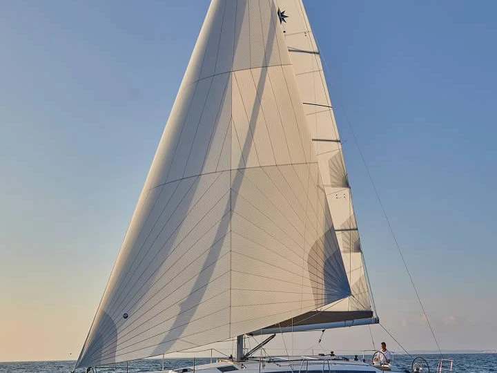Jeanneau Sun Odyssey 410 jednotlivci a charterové společnosti v Marina deportiva de Menorca