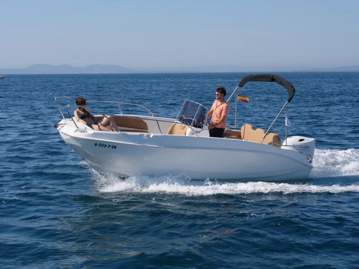 Cantiere Nautico Speedy Speedy Cayman 585 jednotlivci a charterové společnosti v Roses