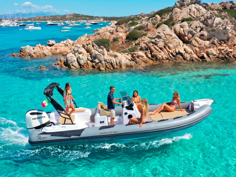 Pronájem jachty v Porto Cervo -Joker Boat Clubman 26 na Samboatu