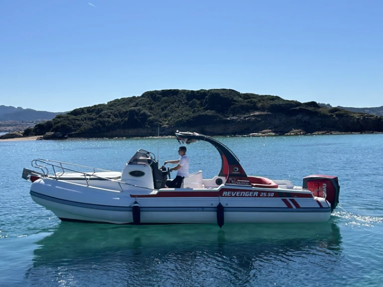 Pronájem jachty v La Maddalena -Revenger Revenger 25.5 na Samboatu