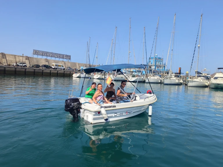 Pronájem jachty v Arona -Dipol D-400 F1RST na Samboatu