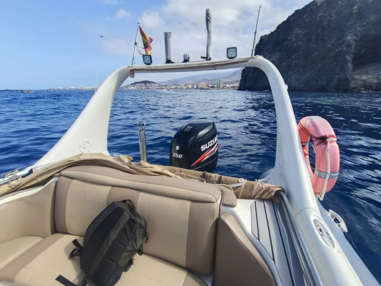 Zodiac Medline 850 jednotlivci a charterové společnosti v Santa Cruz de Tenerife
