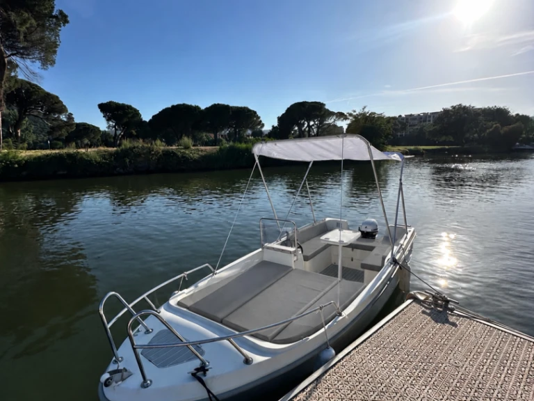 Pronájem lodi Selva Selva T 4.8 v Mandelieu-la-Napoule na Samboatu