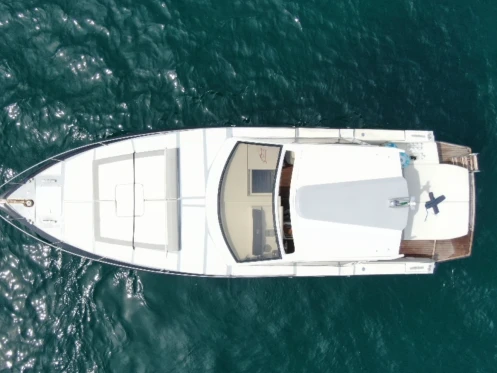 Pronájem lodi Ferretti Altura 39 v Salerno na Samboatu
