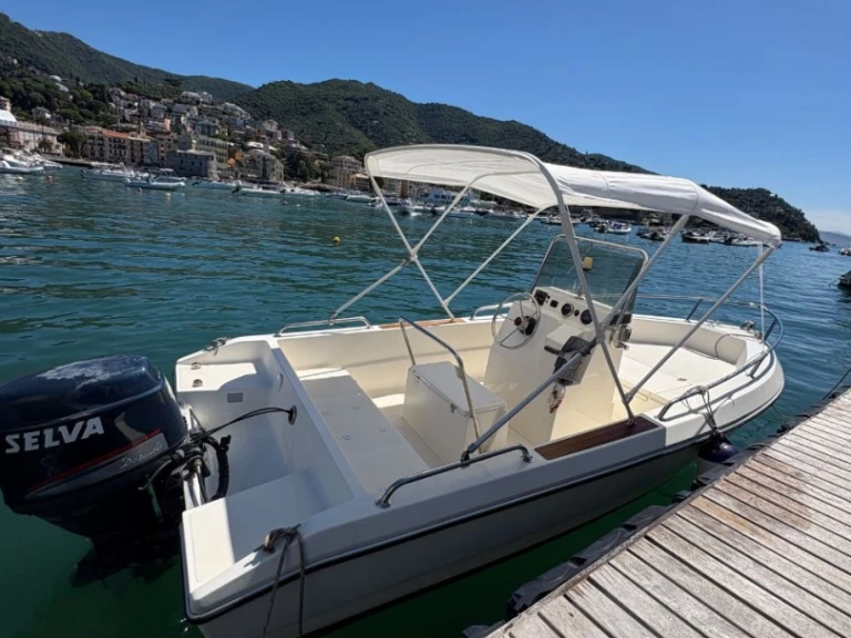 Pronájem Motorová loď v Porto Turistico Internazionale Di Rapallo -Capelli Cap16