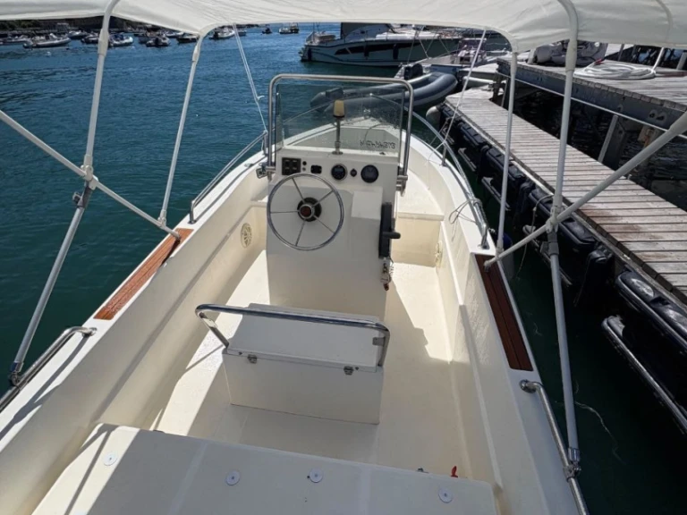 Pronájem lodi Capelli Cap16 v Porto Turistico Internazionale Di Rapallo na Samboatu